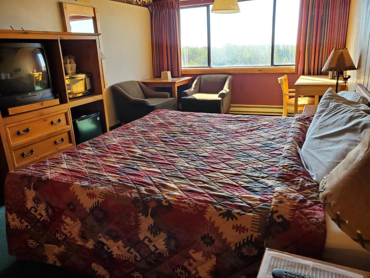 Hotel The Sands 2*