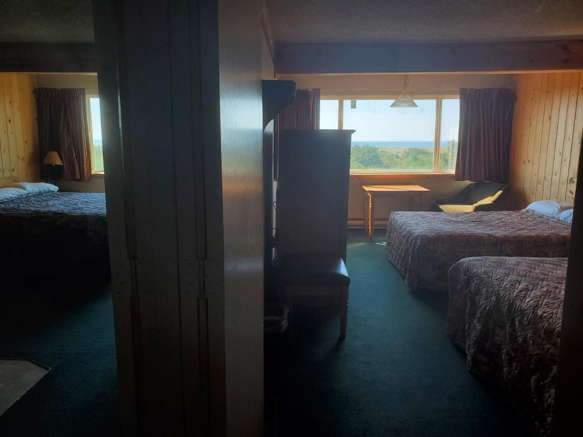 The Sands 2* Ocean Shores